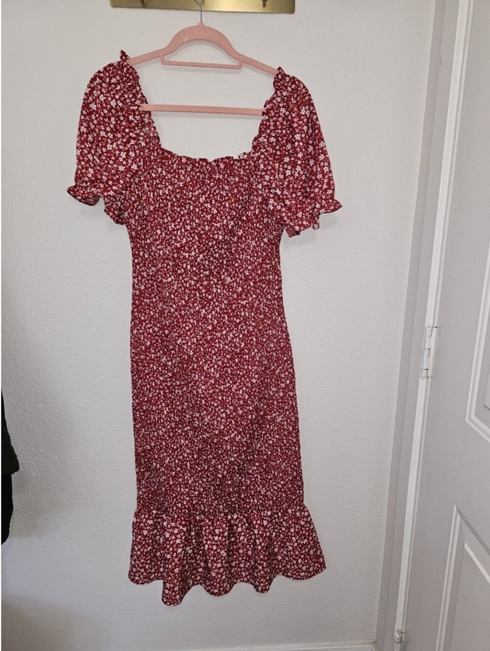 🌺 Pretty Garden Floral Smocked Midi Dress – Size Large
